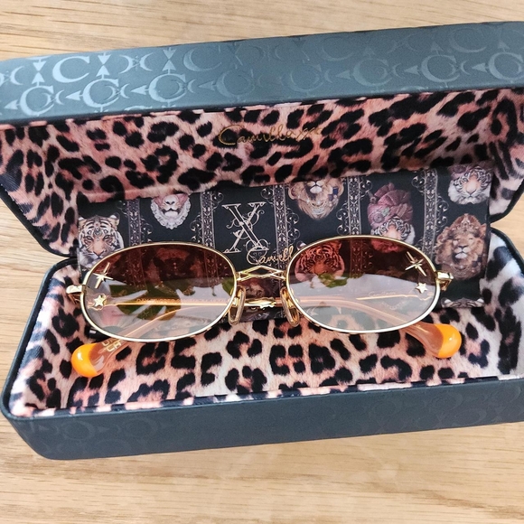 Gold Sunglasses with Pink Lenses - Picture 4 of 5